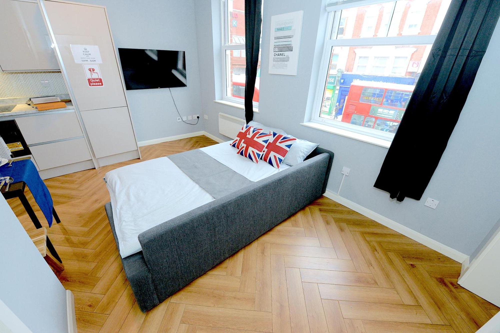 1 Bedroom Flat In Wood Green Piccadilly Line Londýn Exteriér fotografie