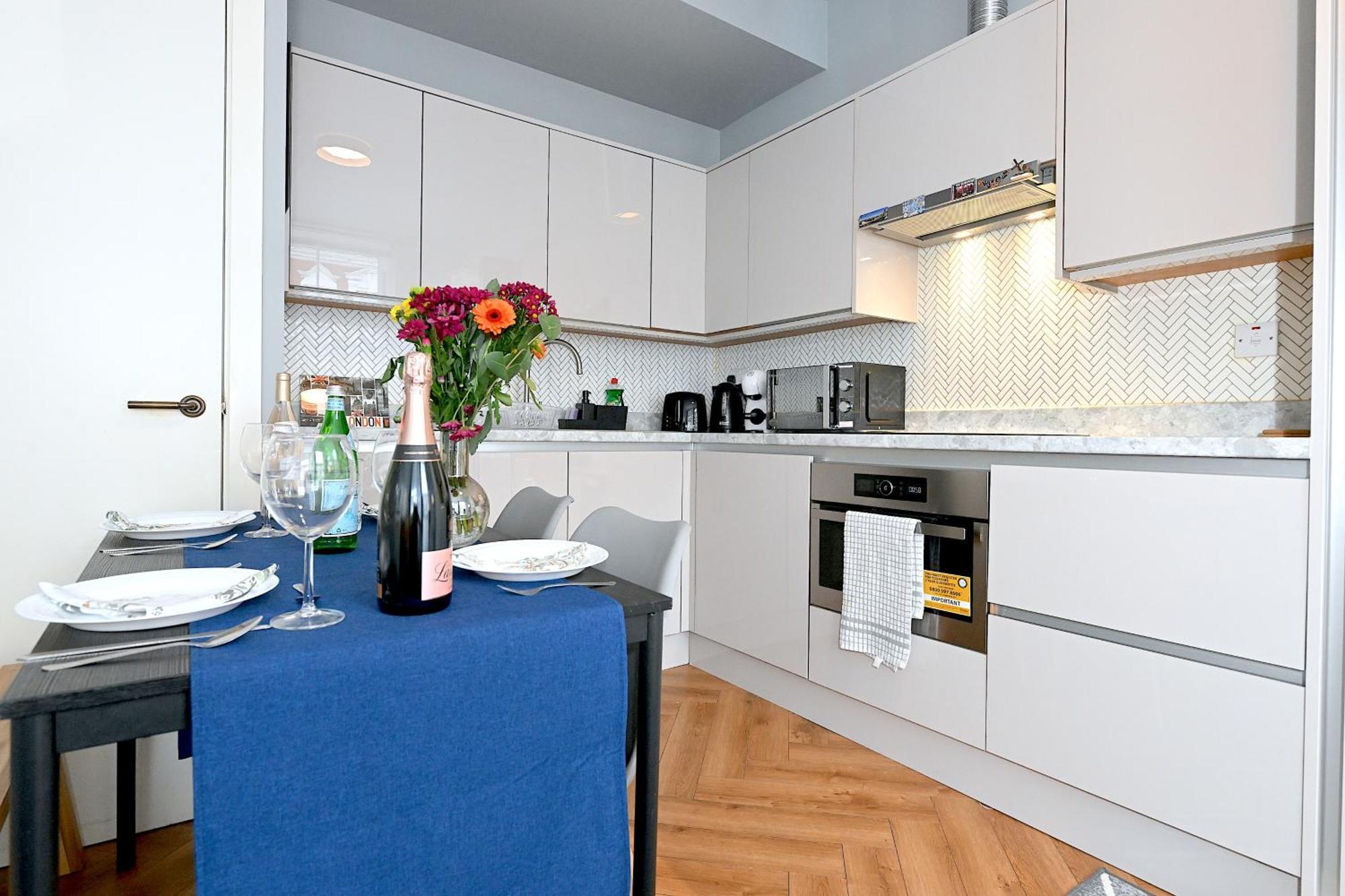1 Bedroom Flat In Wood Green Piccadilly Line Londýn Exteriér fotografie